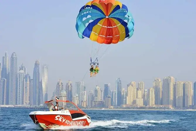 experience best paragliding in dubai.
